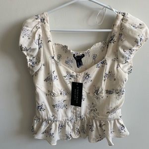 Short sleeve top